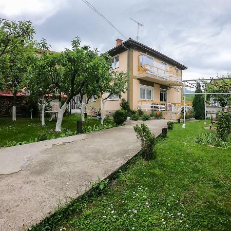 Sarac Hostel Peć Exterior foto